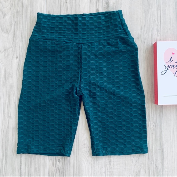 Biker Shorts | Butt Lifting Shorts | High Waisted - Picture 2 of 3